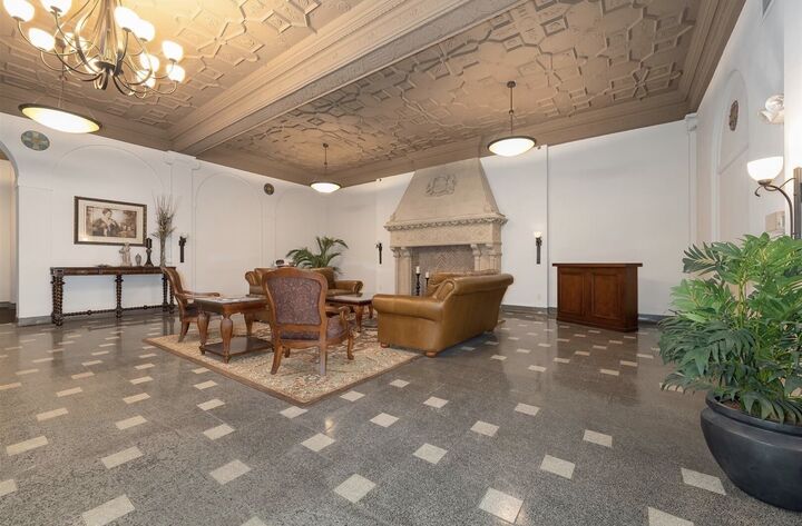 Property Photo: 212 N Center Street 603 IL 61701