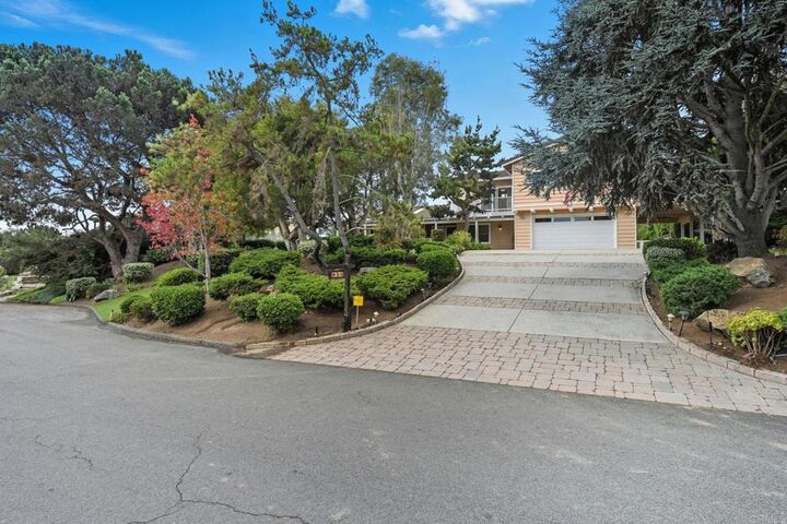 Property Photo: 624 Windmill Ranch Road CA 92024