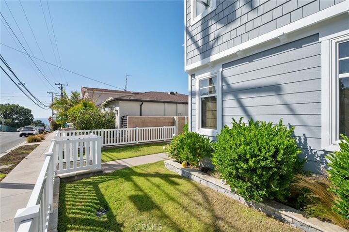 Property Photo: 711 30th Street CA 90254