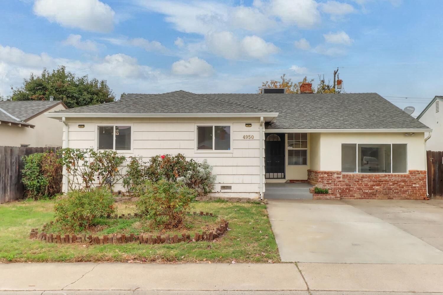 Property Photo: 4950 76th Street CA 95820