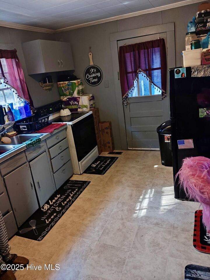 Property Photo:  1147 Allen Street  NC 27803 