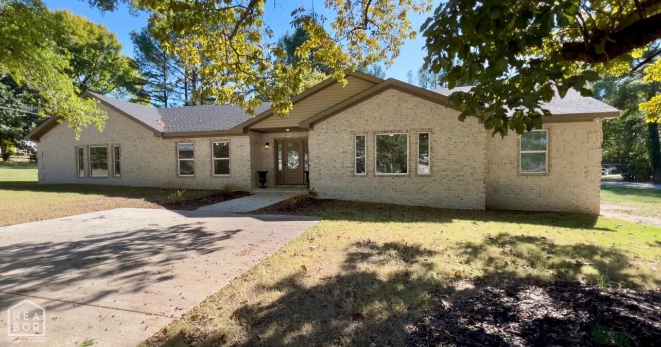 Property Photo:  301 E Griffin Street  AR 72432