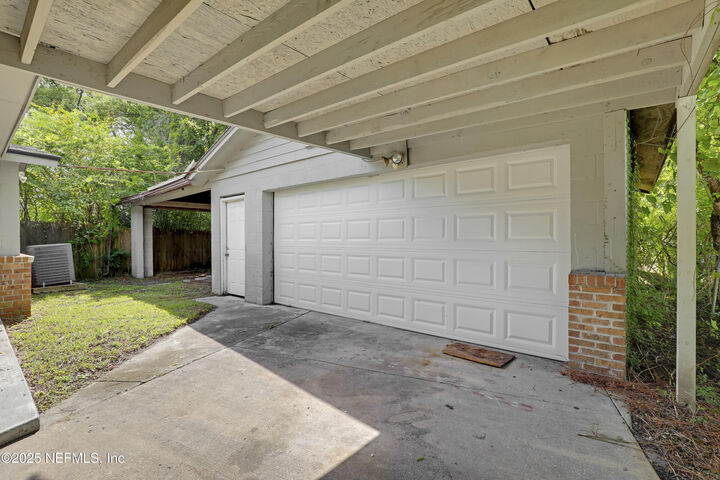 Property Photo:  9062 2nd Avenue  FL 32208 
