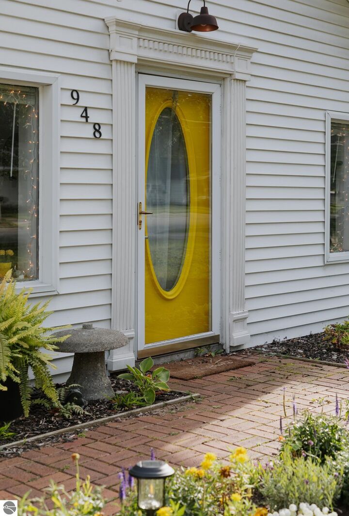 Property Photo:  948 Carver Street  MI 49686 