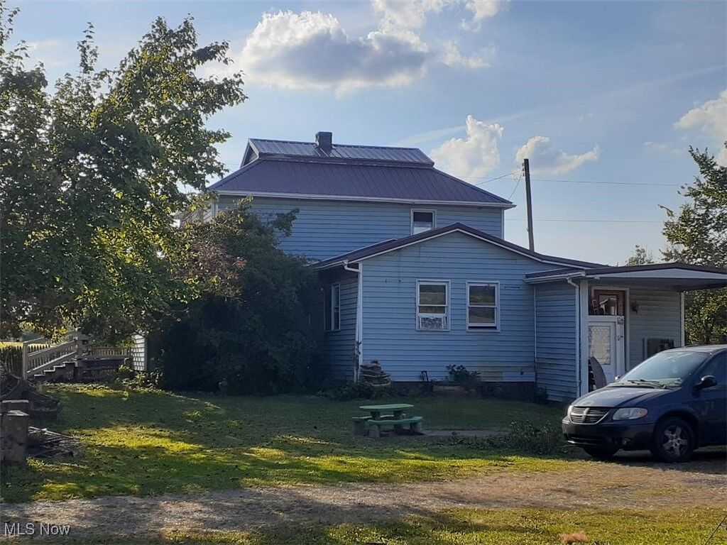 Property Photo:  174 County Road 700  OH 44287