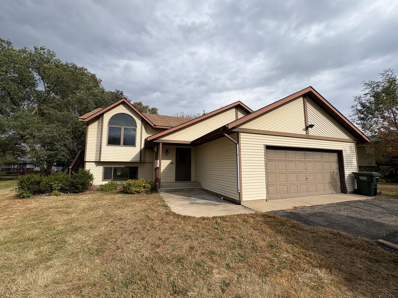 Property Photo: 408 4th Street NW MN 56310