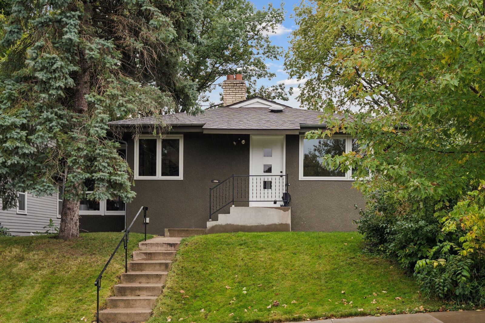 Property Photo: 1240 Hartford Avenue MN 55116