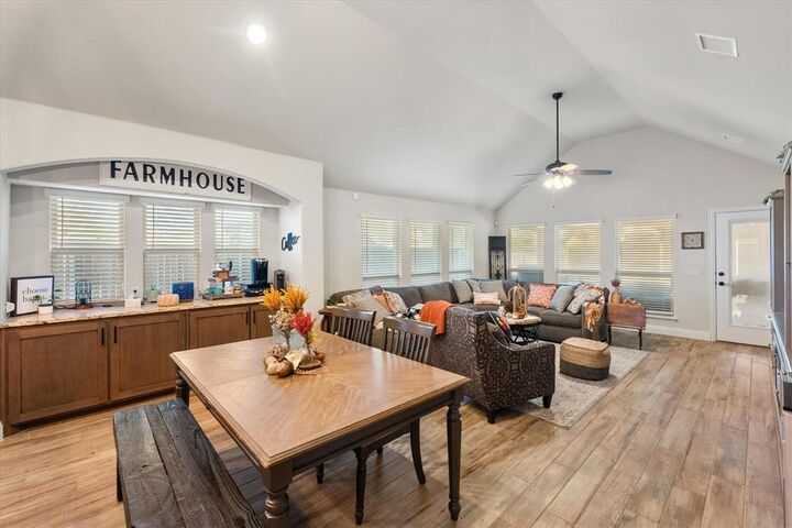 Property Photo: 4021 Grove Valley Road TX 76065