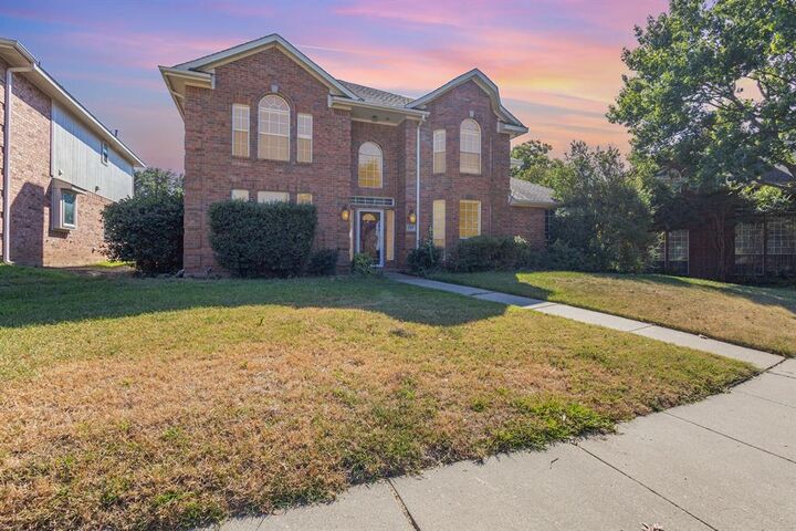 2514 Fallview Lane  Carrollton TX 75007 photo