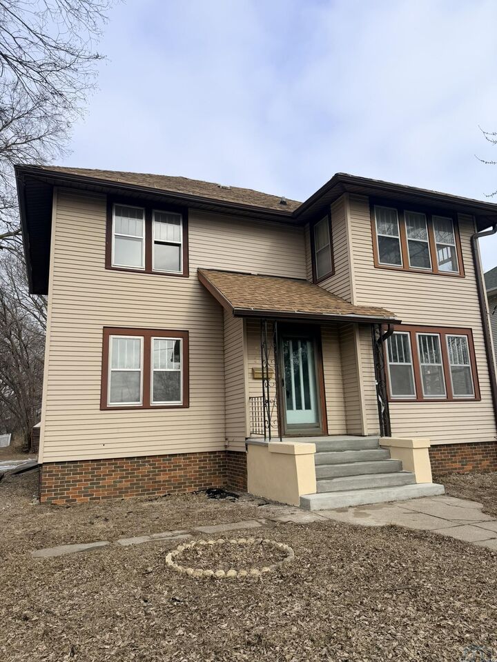 Property Photo:  919 28th Street  IA 51104 