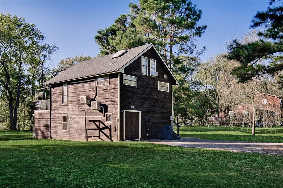 Property Photo: 715 Easy Street MO 64854
