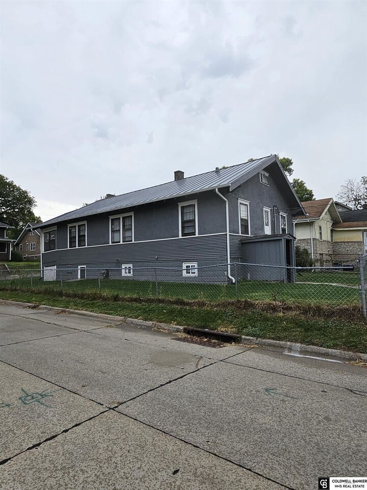 Property Photo:  132 N 35th Avenue  NE 68131 