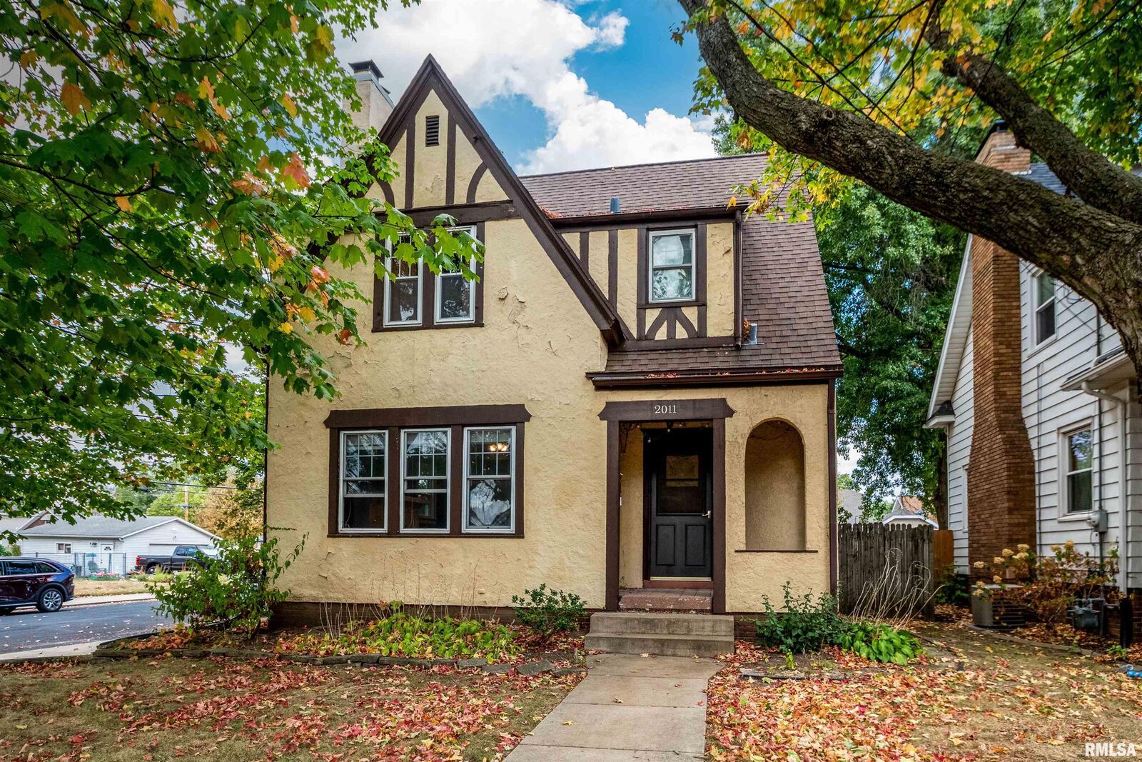 Property Photo: 2011 W Barker Avenue IL 61604