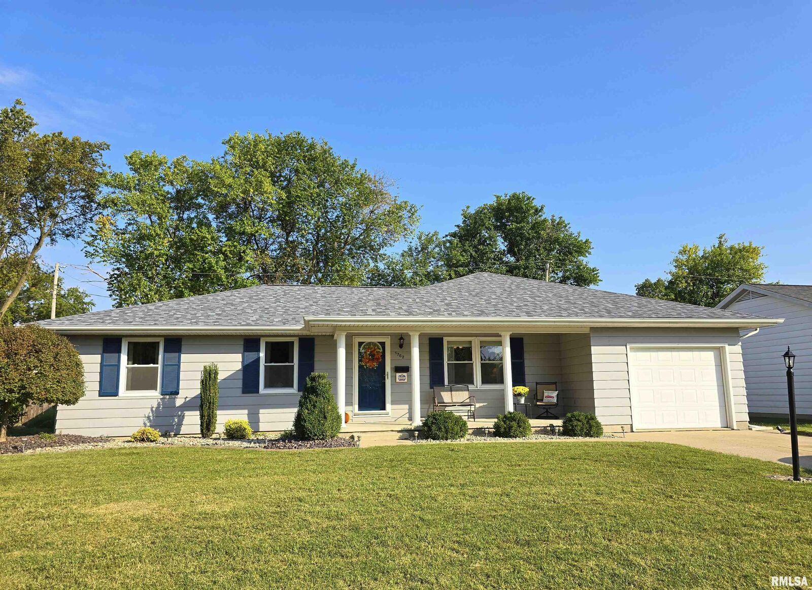 Property Photo:  1782 Frazier Avenue  IL 62801 