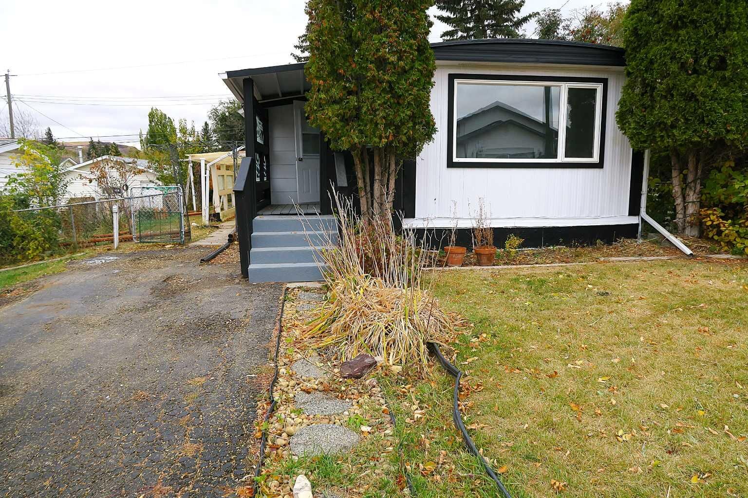 Property Photo: 205 14 Street NW AB T0J 0Y1