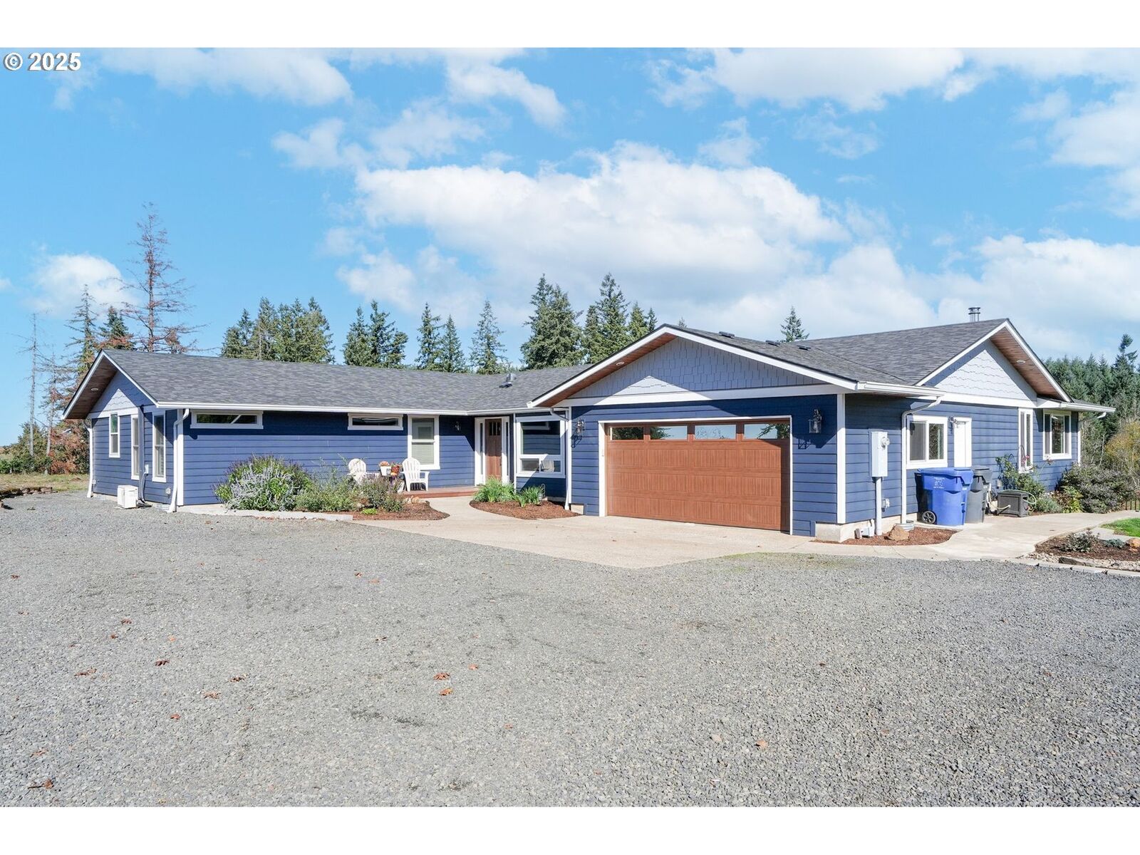 Property Photo: 2220 119th Ave SE OR 97317