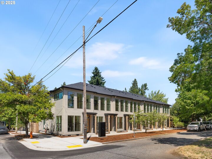 6011 NE 30th Ave 4  Portland OR 97211 photo