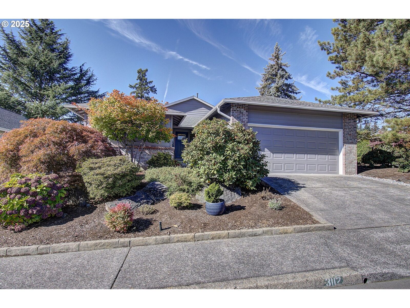 Property Photo:  3112 SE 156th Ave  WA 98683 