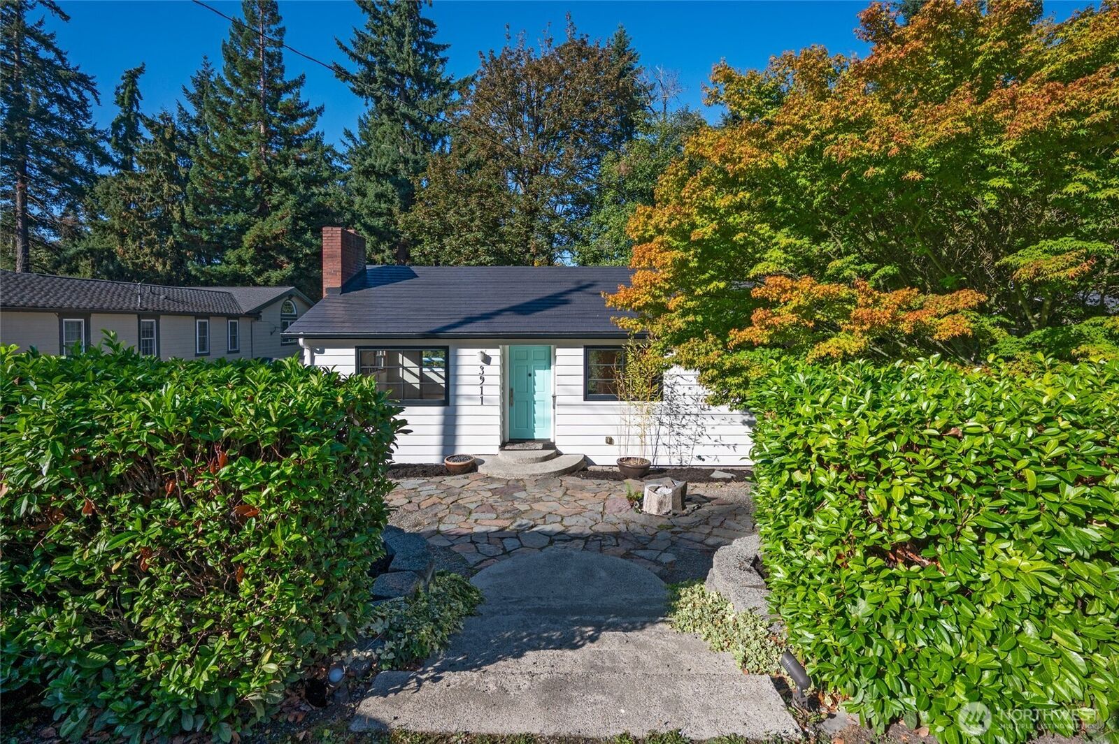 Property Photo: 3911 88th Avenue SE WA 98040