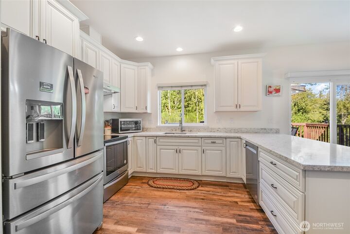 Property Photo:  1016  288th Street NW B  WA 98223 