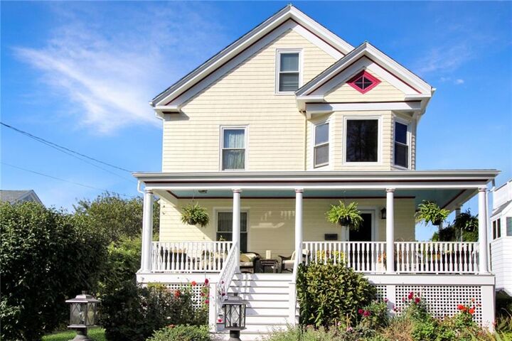 99 Roseneath Avenue  Newport RI 02840 photo