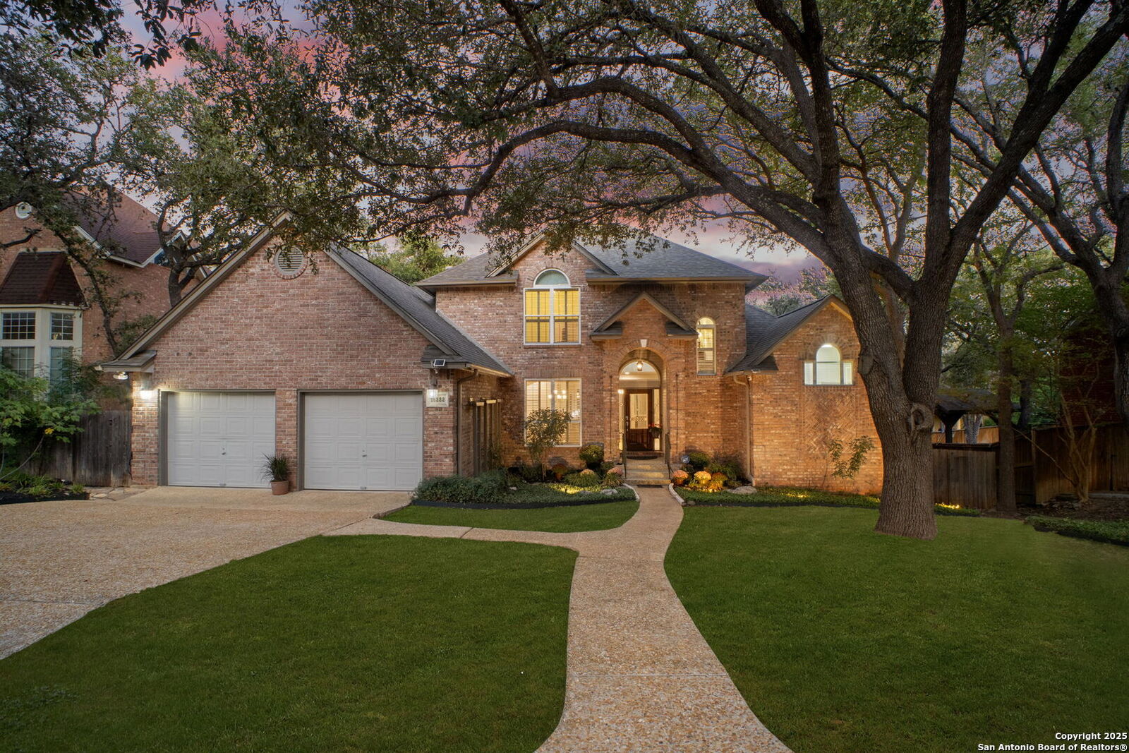 Property Photo: 16222 Robinwood Ln TX 78248