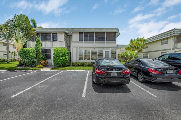 Property Photo: 712 Monaco O 712 FL 33446