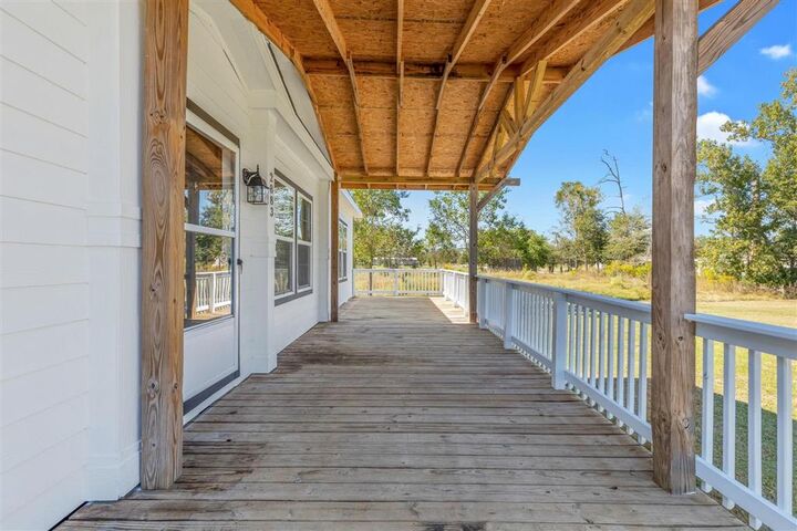 Property Photo: 2861 Odis Vincent Road LA 70663