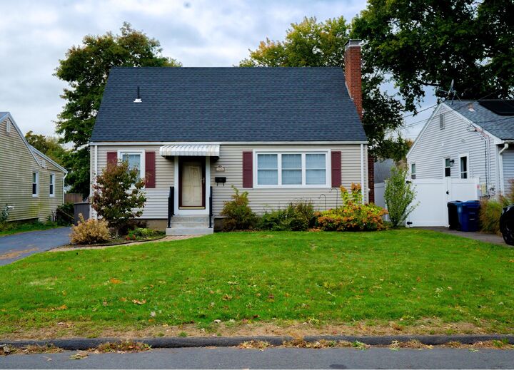 160 Central Avenue  West Haven CT 06516 photo