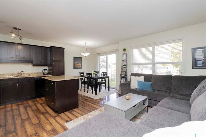 Property Photo: 615 Lynd Crescent 105 SK S7T 0G7