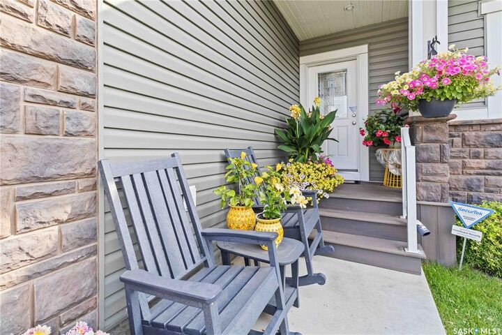 Property Photo: 3210 11th Street W 16 SK S7M 5Y3