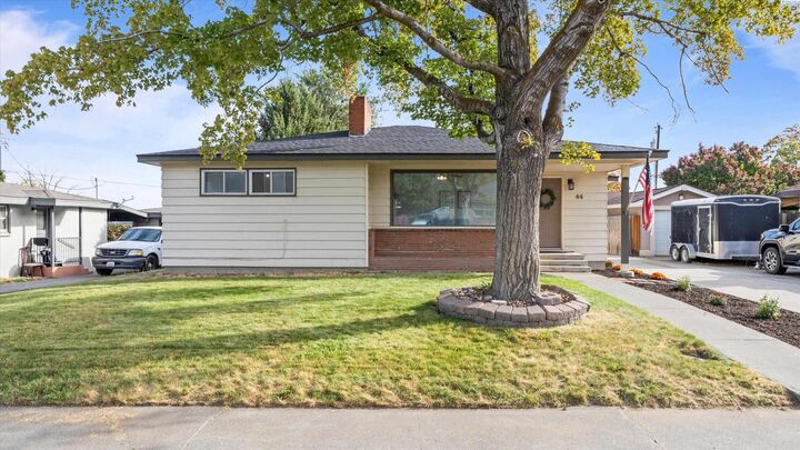 44 N Lyle St  Kennewick WA 99336 photo