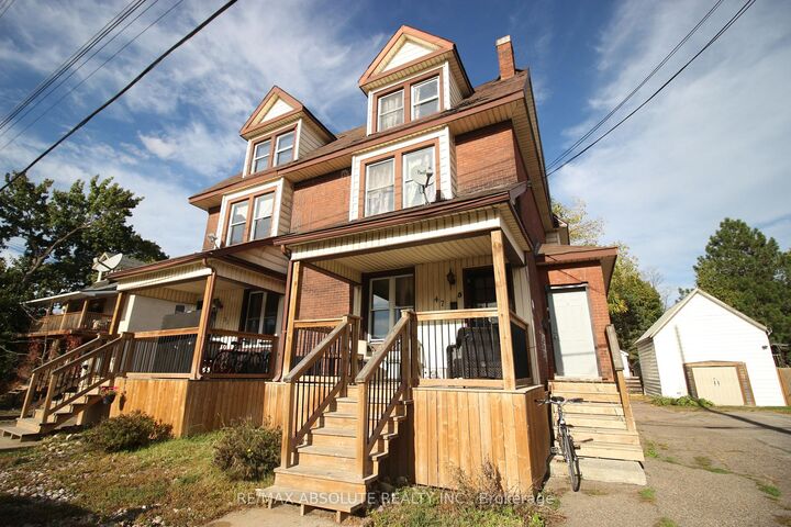 47 - 51 Raglan Street N — photo 1