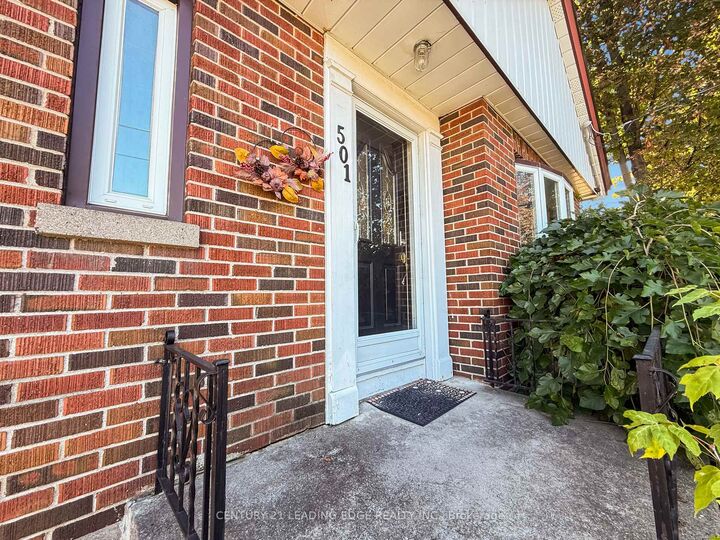 Photo de la propriété: 501 Bond Street E ON L1G 1C2