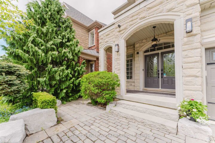 Property Photo:  96 Wolf Creek Crescent  ON L6A 4B9