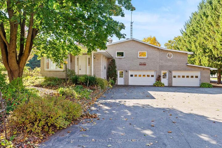 2928 Seguin Road — photo 1