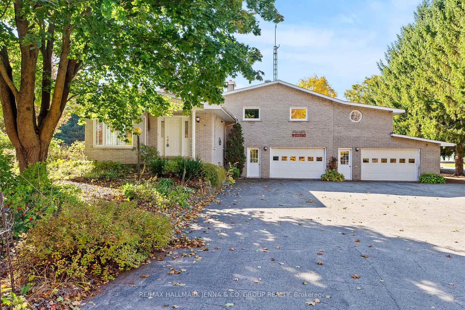 Property Photo:  2928 Seguin Road  ON K0B 1G0 