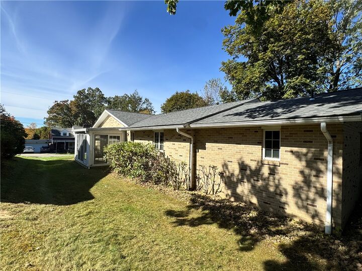 Property Photo: 105 Teakwood Rd PA 16001