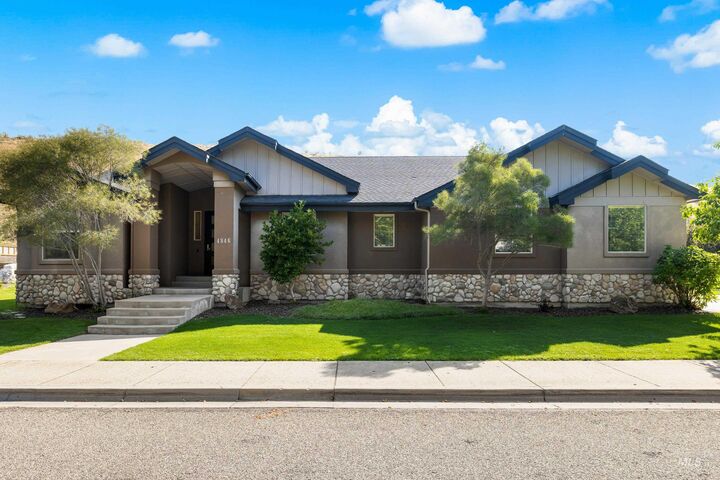 Property Photo: 4846 N Arrow Villa Way ID 83703