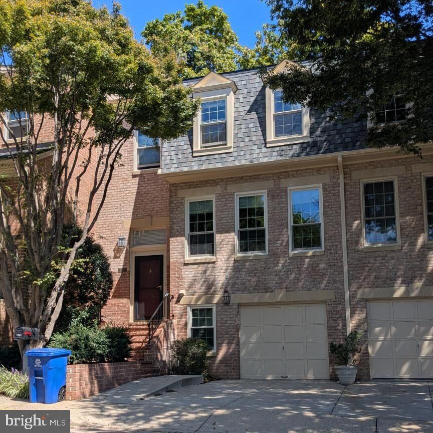 Property Photo: 1423 McLean Mews Court VA 22101
