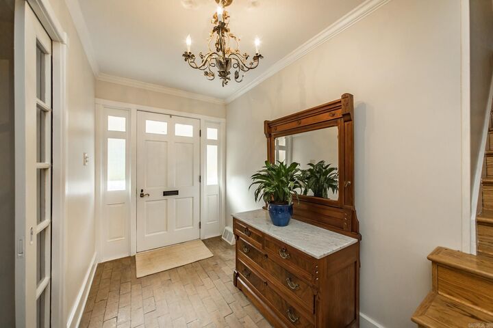 Property Photo: 8306 Louwanda Drive AR 72205