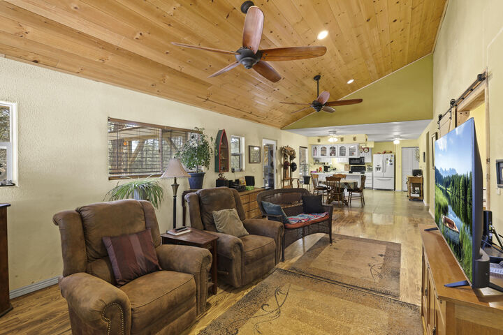 Property Photo: 3608 N Navajo Drive AZ 85544