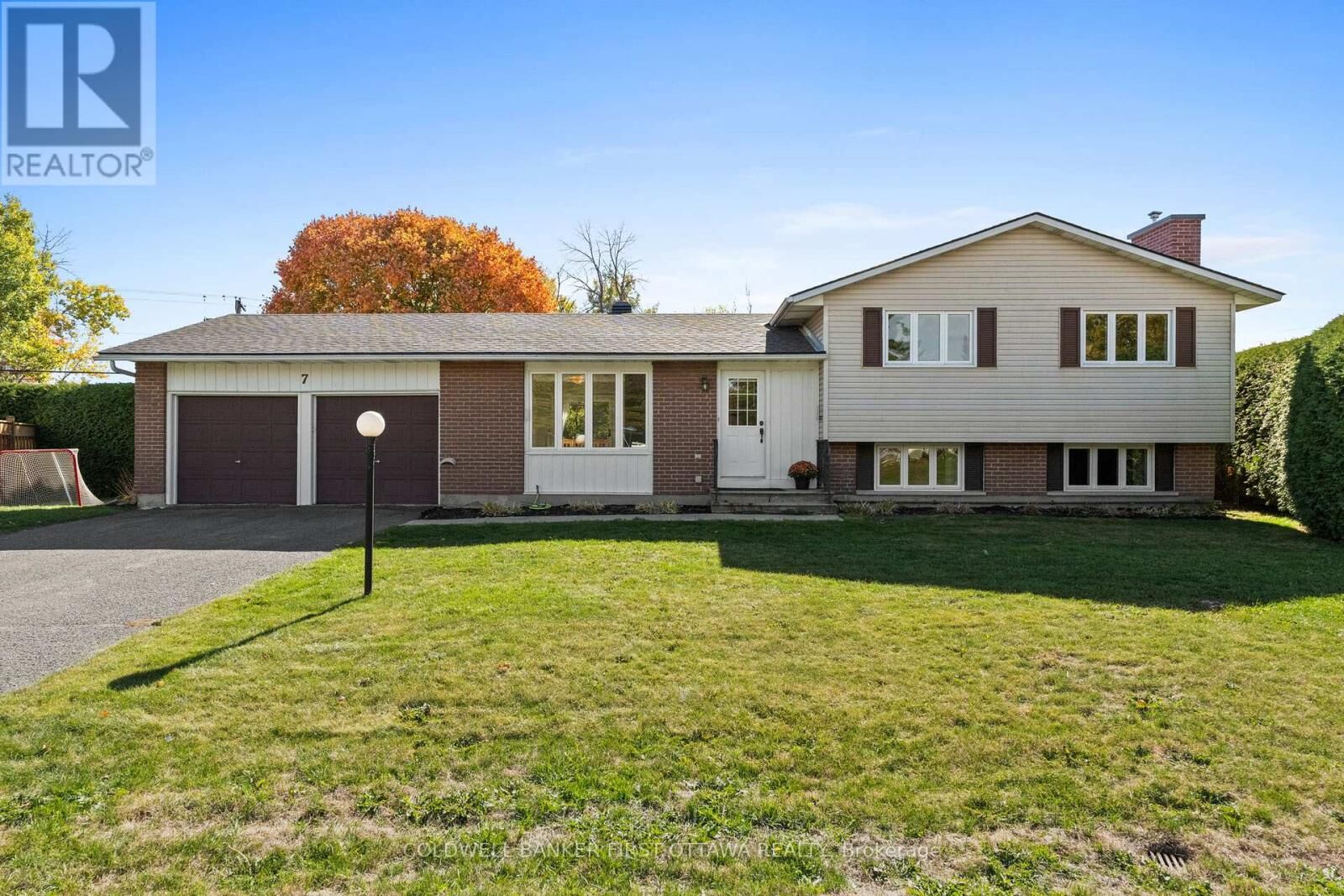 Property Photo: 7 Middlewood Court ON K0A 3P0