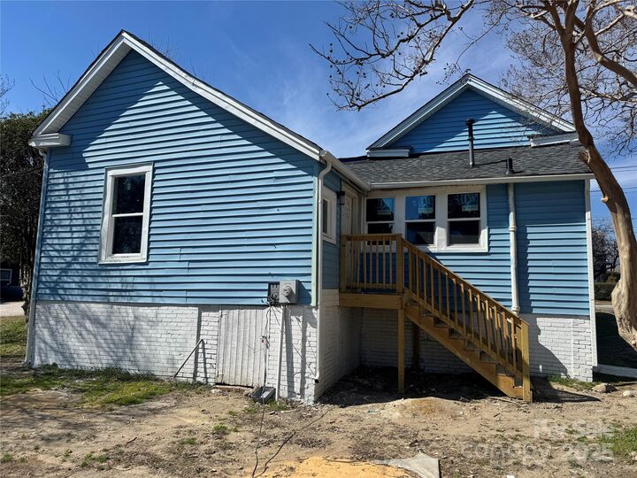 Property Photo: 113 Saluda Street SC 29706