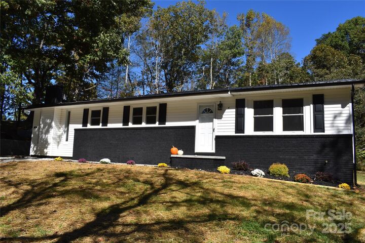 159 Bradley Street  Nebo NC 28761 photo