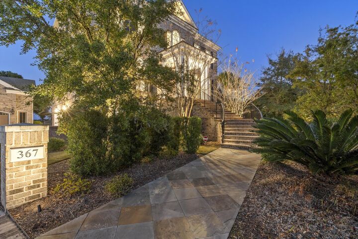 Property Photo:  367 Lesesne Street  SC 29492 