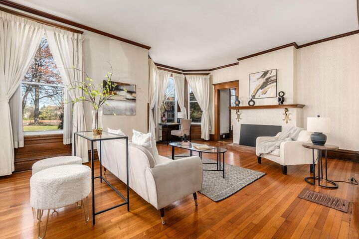 Property Photo: 54 N Woodland Avenue OH 43203