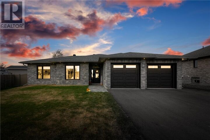 Property Photo: 56 Oak Street ON P0M 1H0