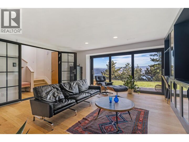 Property Photo: 1632 Griffiths Place BC V1Z 2T7