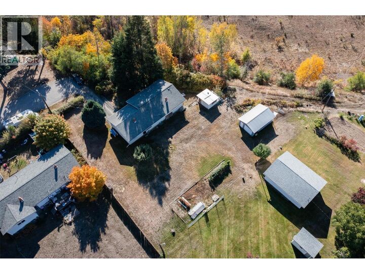 Property Photo: 832 Kootenay Road BC V1N 4K2